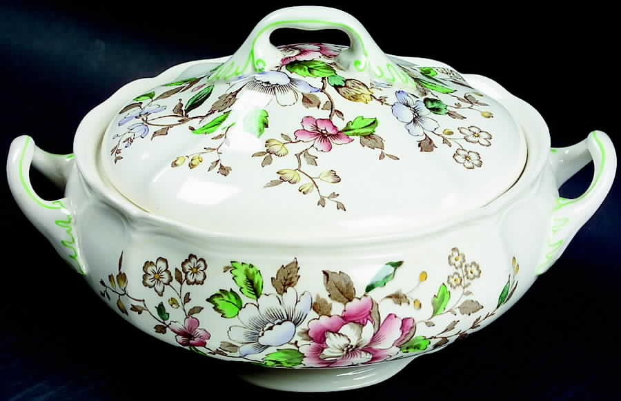 Monmouth Round Covered Vegetable by Royal Doulton-1