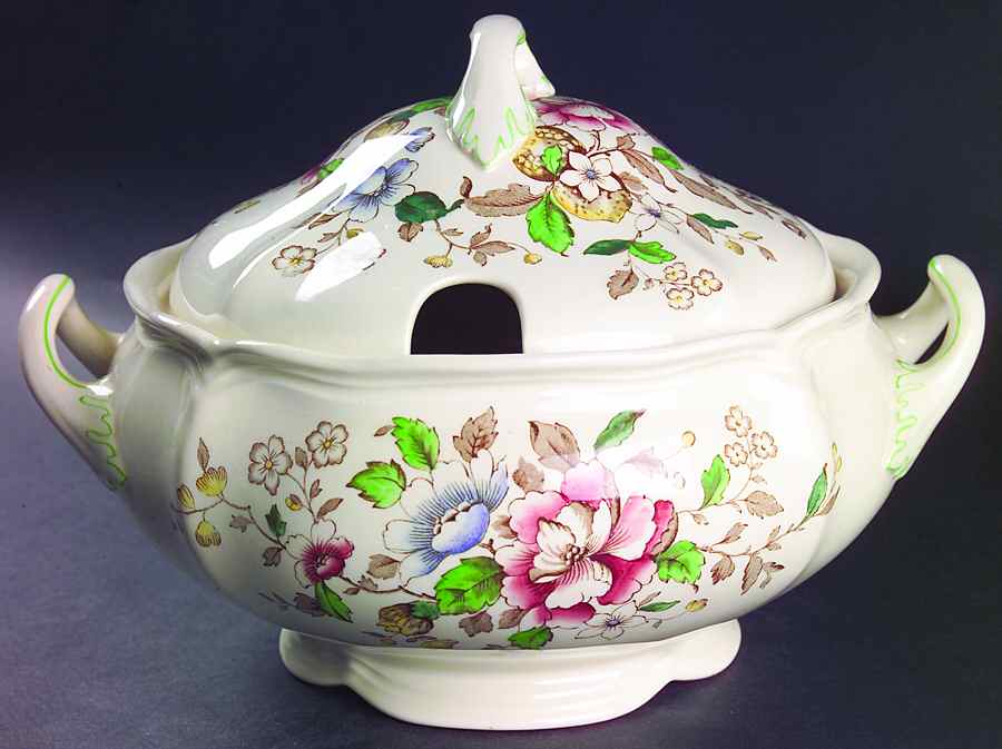Monmouth Tureen &  Lid by Royal Doulton-1