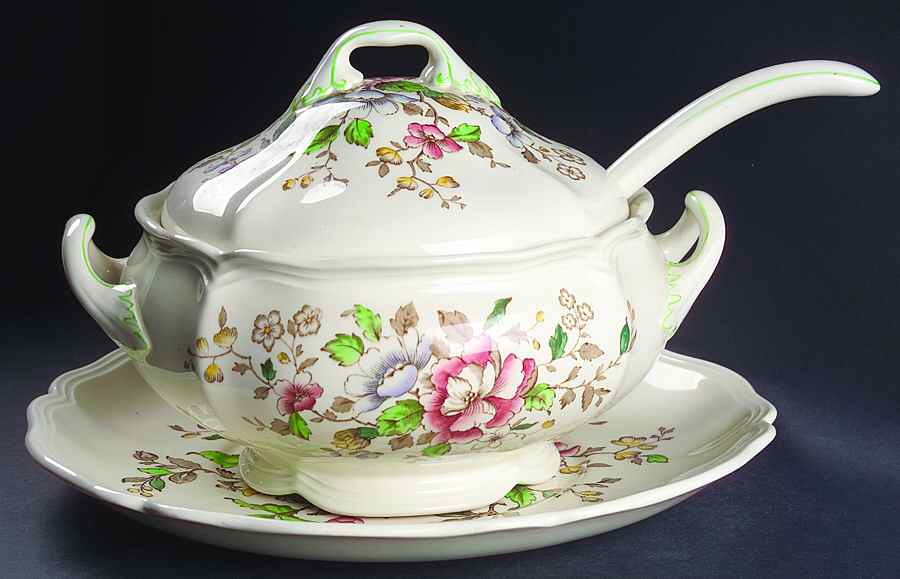 Monmouth Tureen & Lid w/Ladle & Underplate by Royal Doulton-1