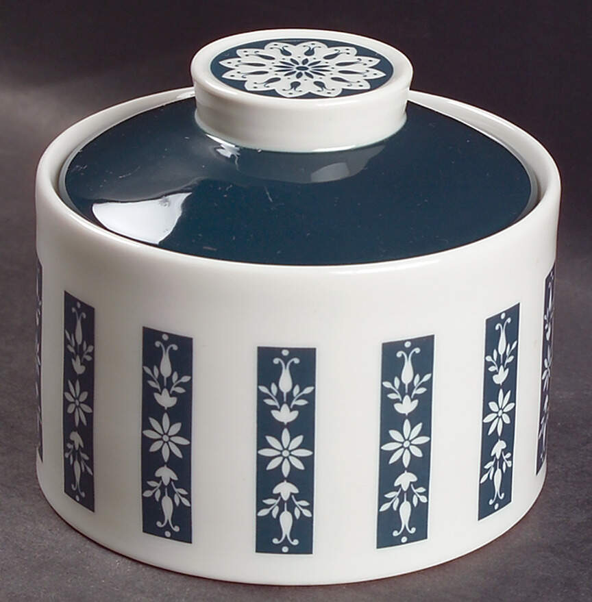 Moonstone Sugar Bowl & Lid by Royal Doulton-1