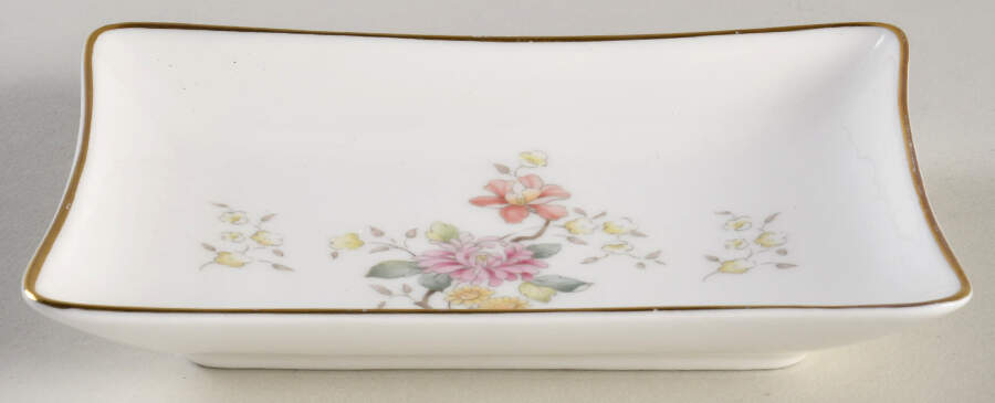 Mystic Dawn Pink Concave Tray by Royal Doulton-1