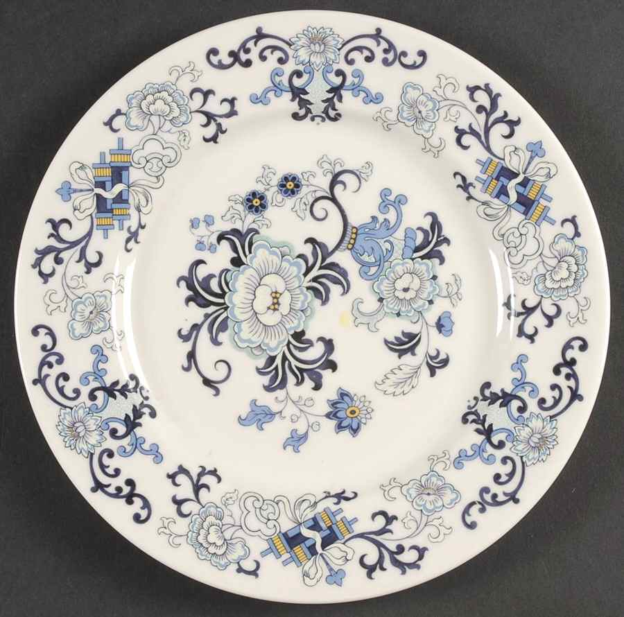 Nankin Luncheon Plate by Royal Doulton-1