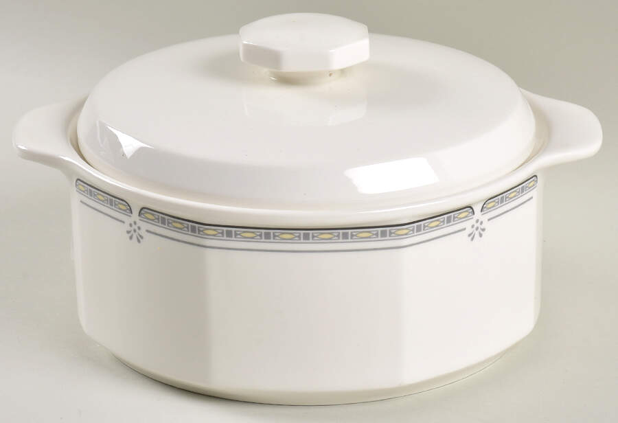 Newport 1.75 Qt Round Covered Casserole by Royal Doulton-1