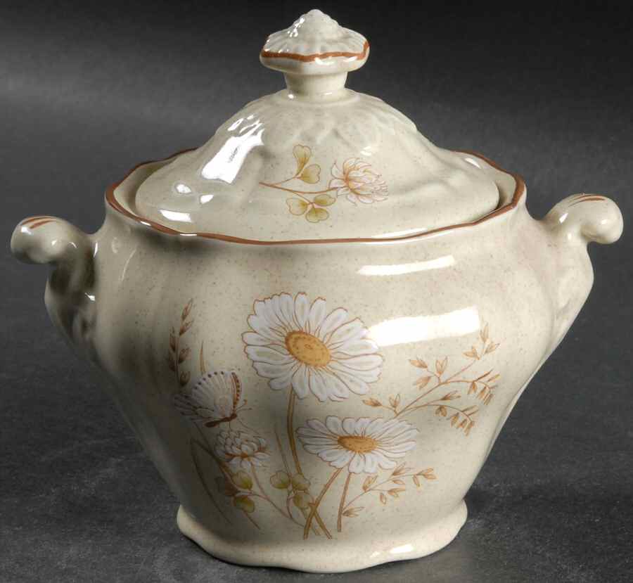 Norfolk Sugar Bowl & Lid by Royal Doulton-1