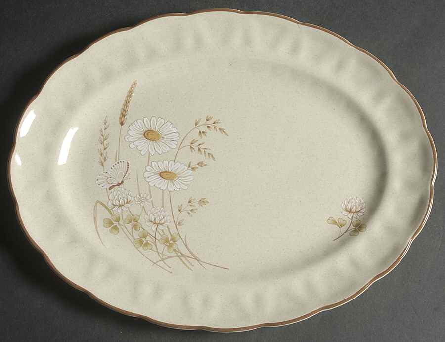 Norfolk 13" Oval Serving Platter by Royal Doulton-1