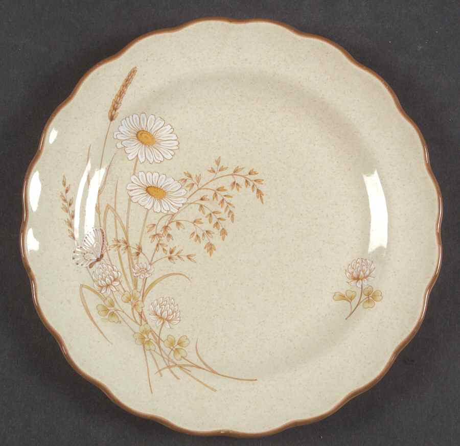 Norfolk Bread & Butter Plate by Royal Doulton-1