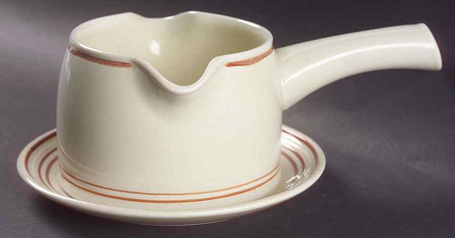 Nutmeg Gravy Boat & Underplate by Royal Doulton-1