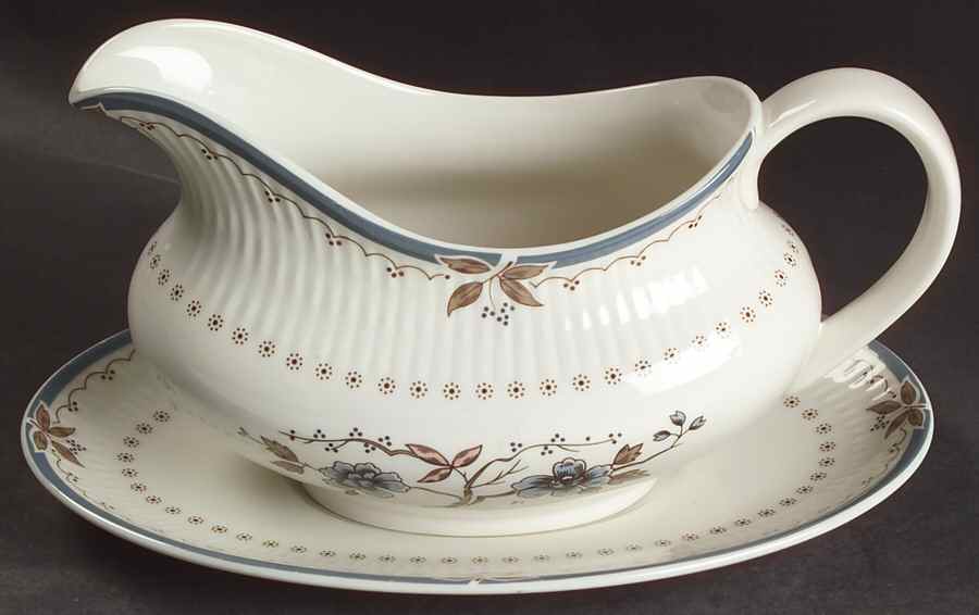 Old Colony Gravy Boat & Underplate by Royal Doulton-1