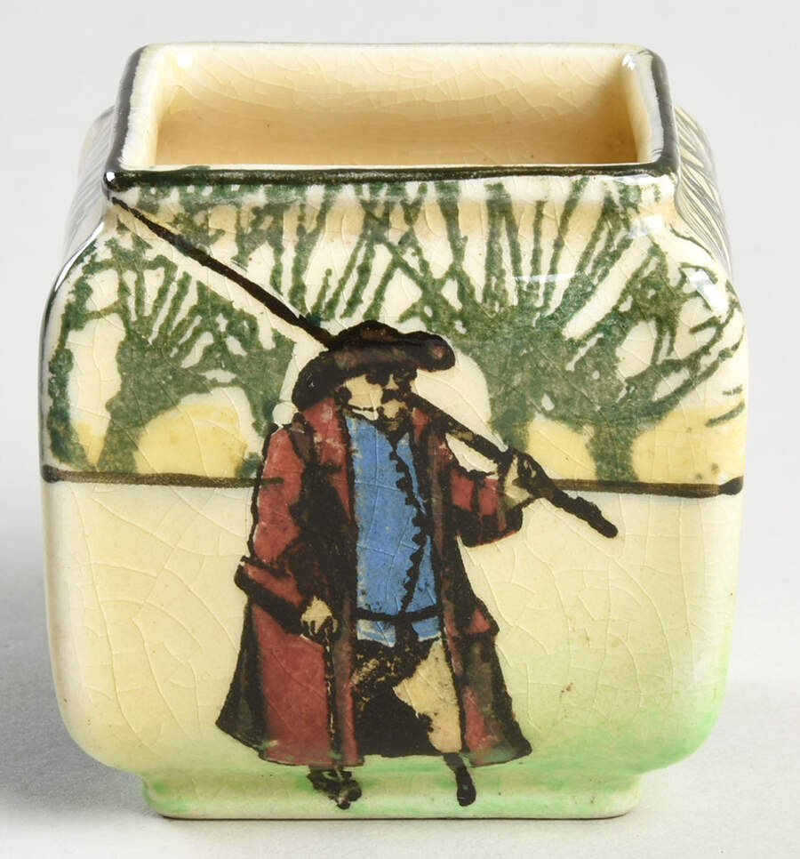 Old English Scenes 2" Vase by Royal Doulton-1
