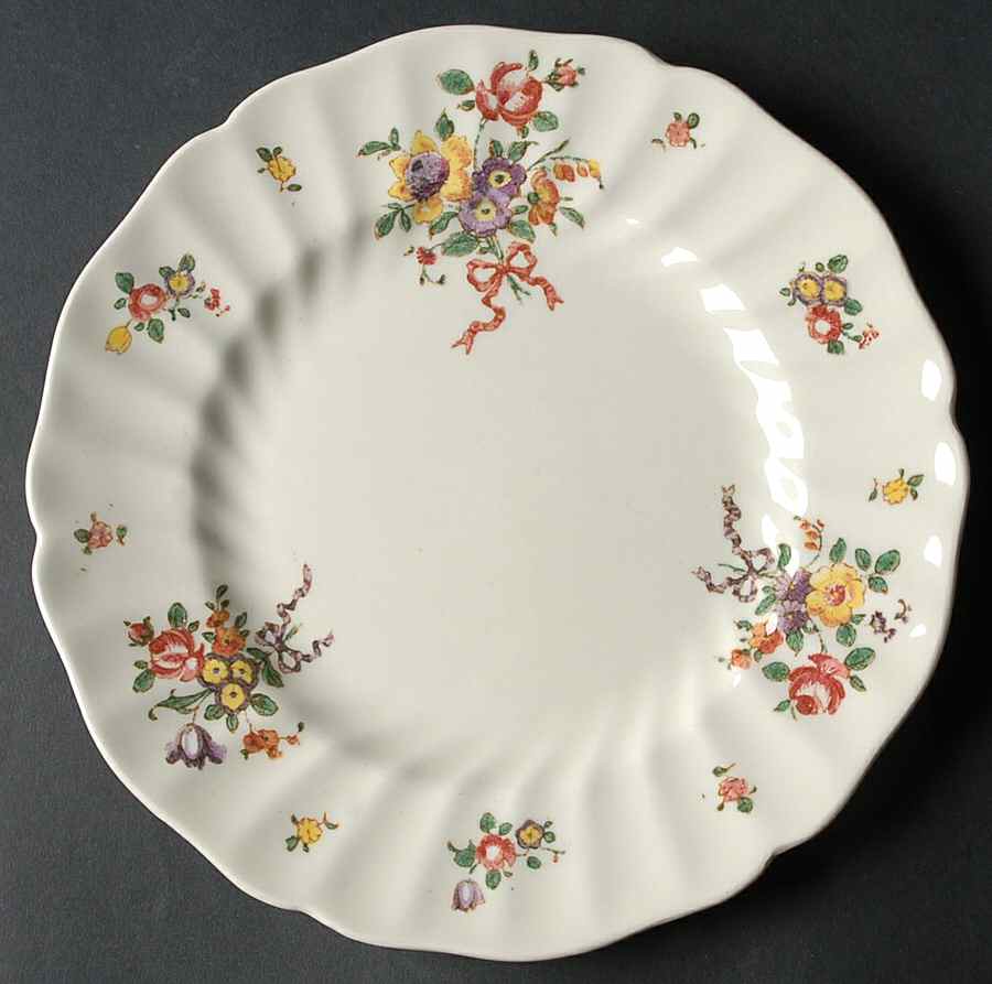 Old Leeds Spray Luncheon Plate by Royal Doulton-1