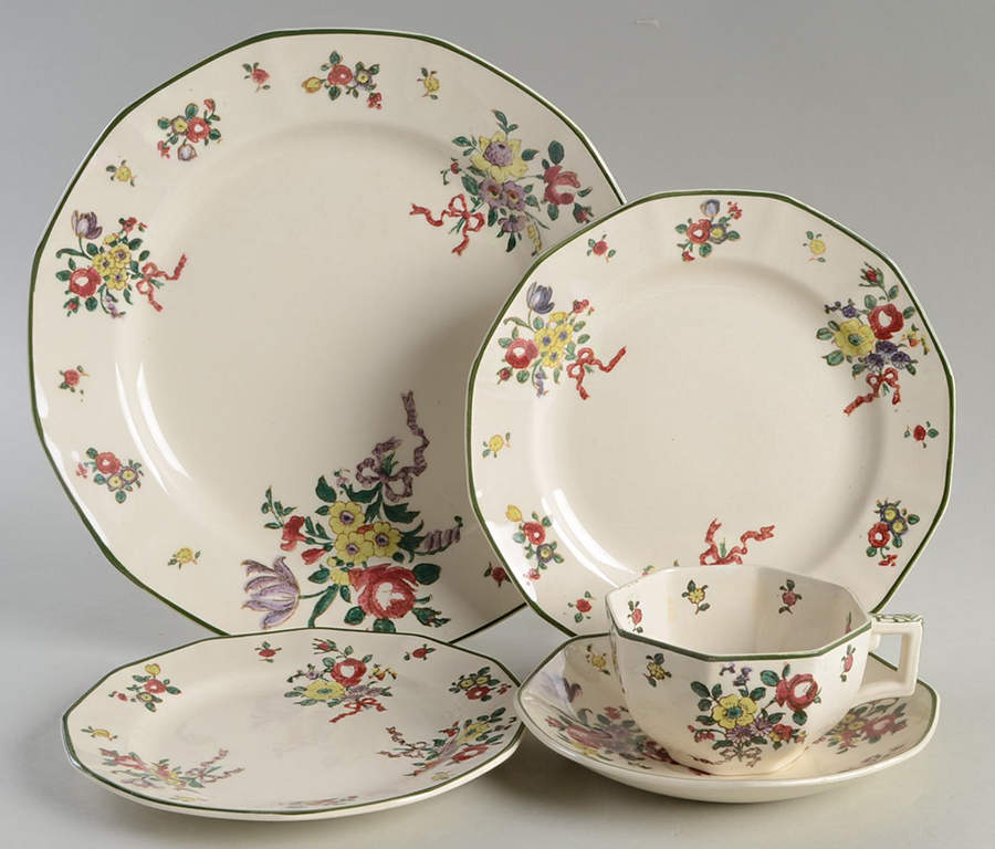 Old Leeds Spray 5 Piece Place Setting by Royal Doulton-1