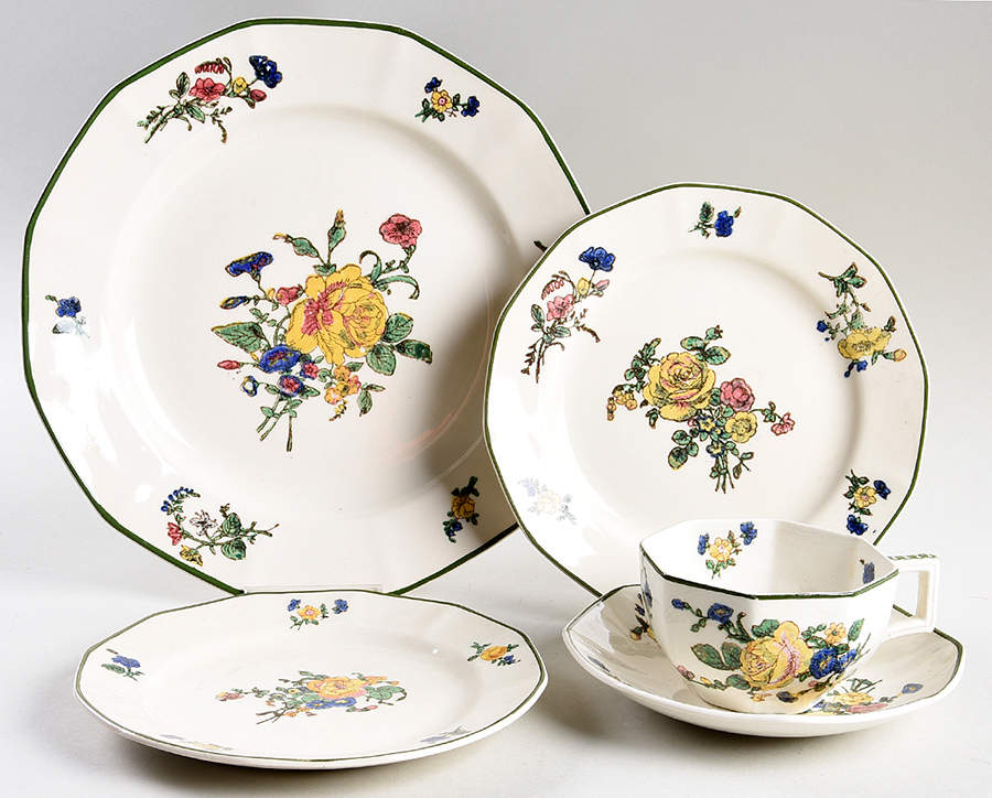 Old Trentham Sprays 5 Piece Place Setting by Royal Doulton-1