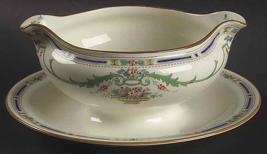 Ormonde Gravy Boat with Attached Underplate by Royal Doulton-1