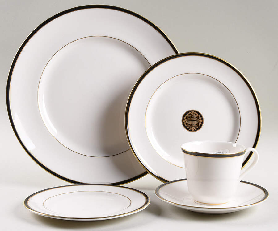Oxford Black 5 Piece Place Setting by Royal Doulton-1