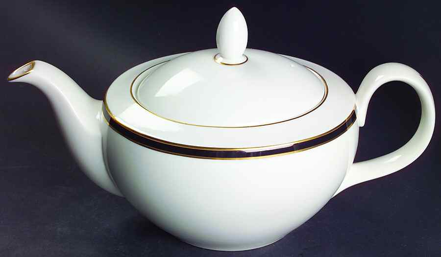 Oxford Black Teapot & Lid by Royal Doulton-1