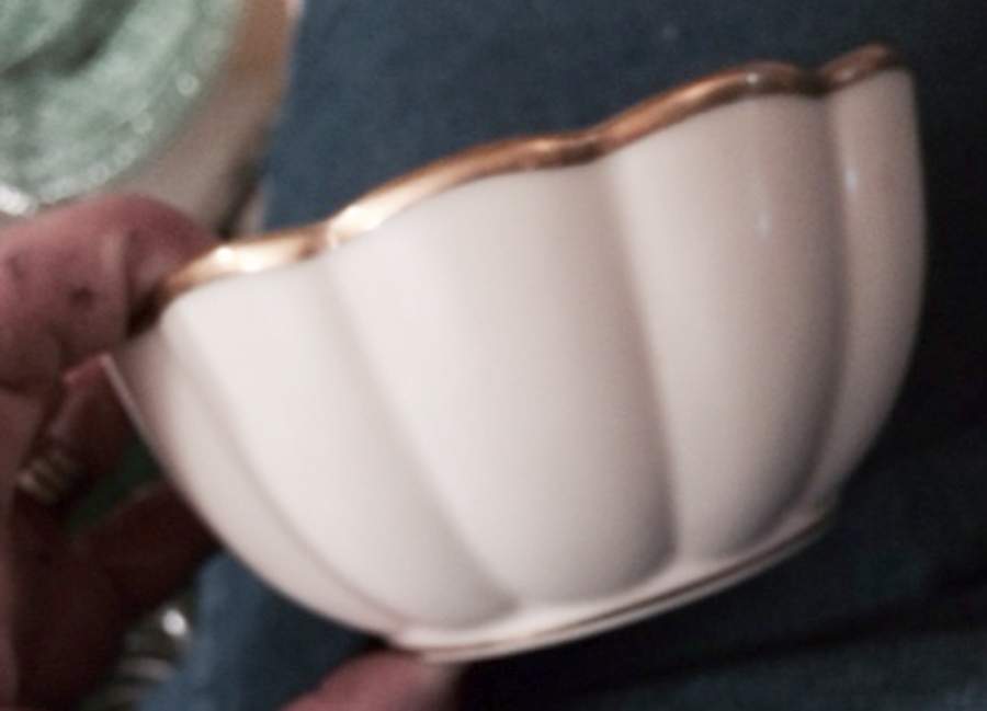 Palladio Gold Petal Bowl by Royal Doulton-1