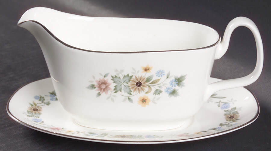 Pastorale Gravy Boat & Underplate by Royal Doulton-1