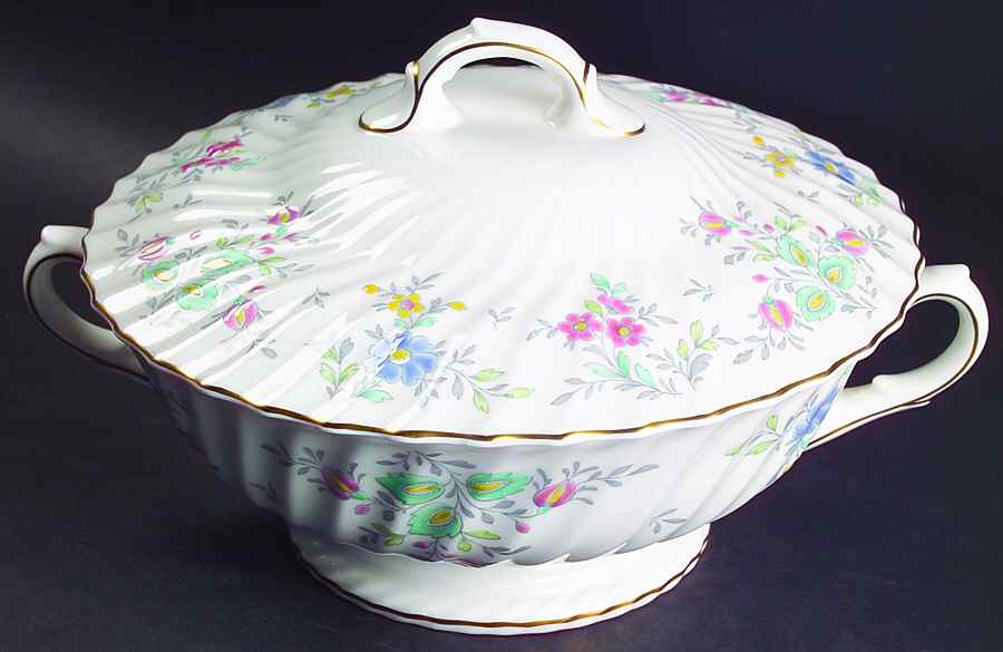 Pastoral Round Covered Vegetable by Royal Doulton-1