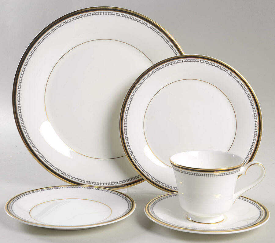 Pavanne 40 Piece Estate Set by Royal Doulton-1