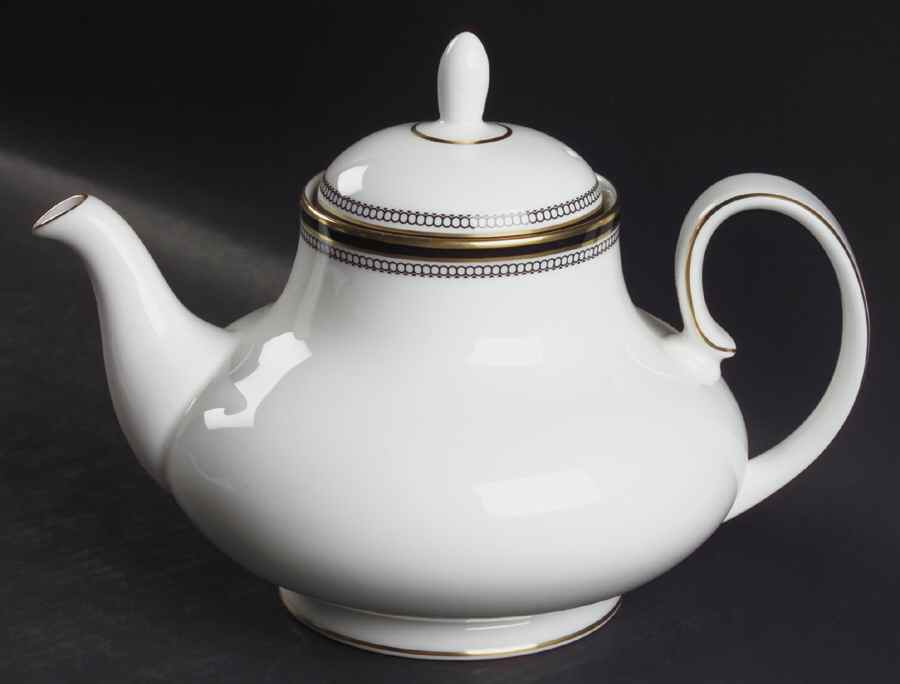 Pavanne Teapot & Lid by Royal Doulton-1