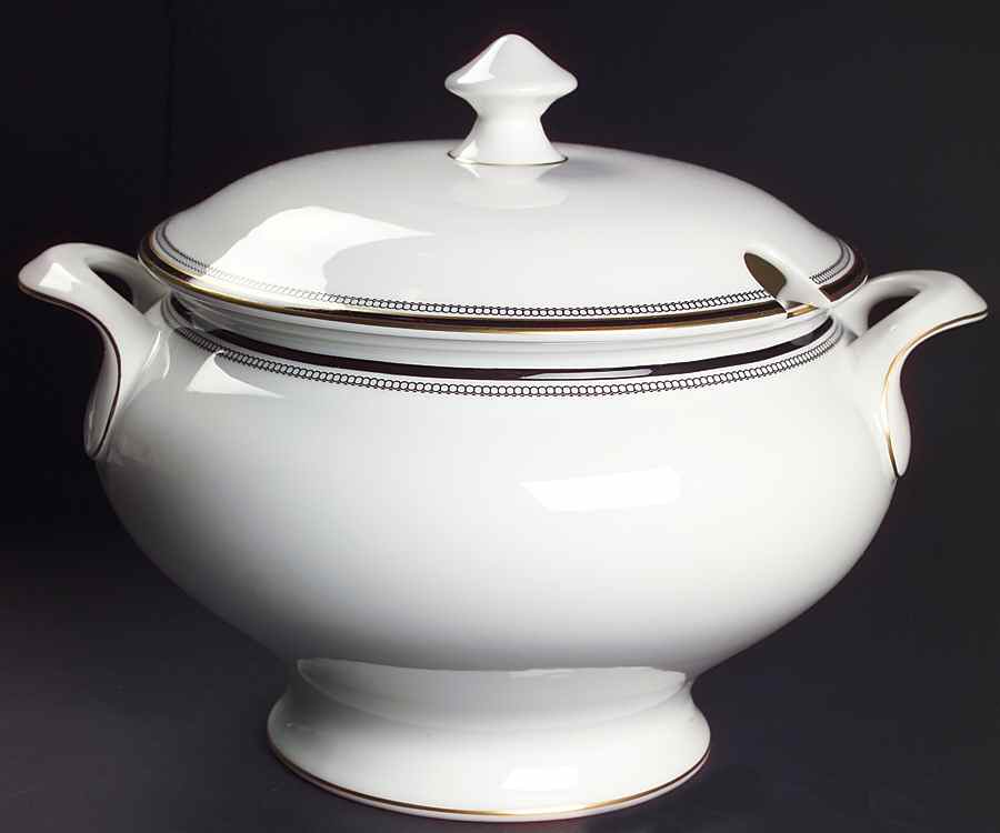 Pavanne Tureen &  Lid by Royal Doulton-1
