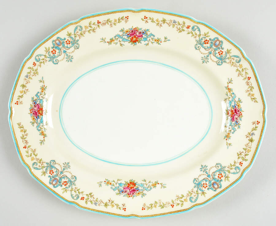 Pembroke 12" Oval Serving Platter by Royal Doulton-1