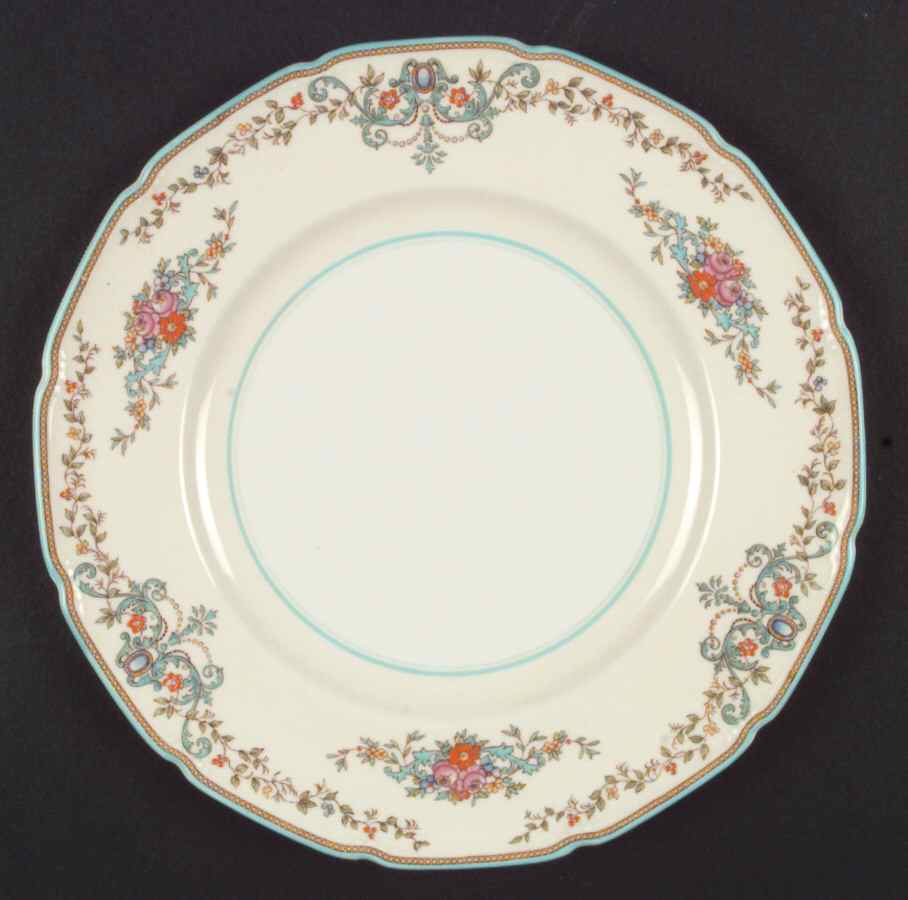 Pembroke Dinner Plate by Royal Doulton-1