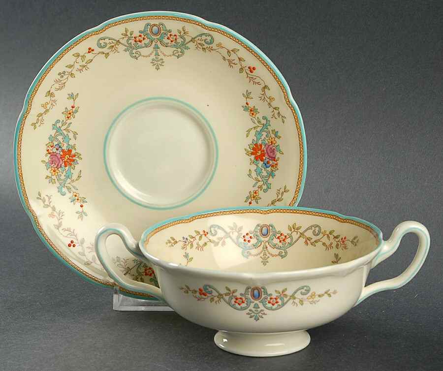 Pembroke Footed Cream Soup Bowl & Saucer Set by Royal Doulton-1