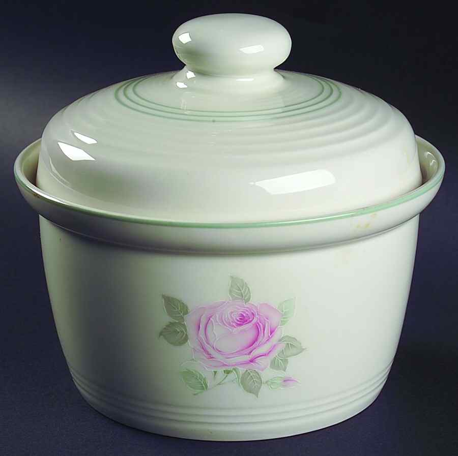 Picadilly 1.5 Qt Round Covered Casserole by Royal Doulton-1