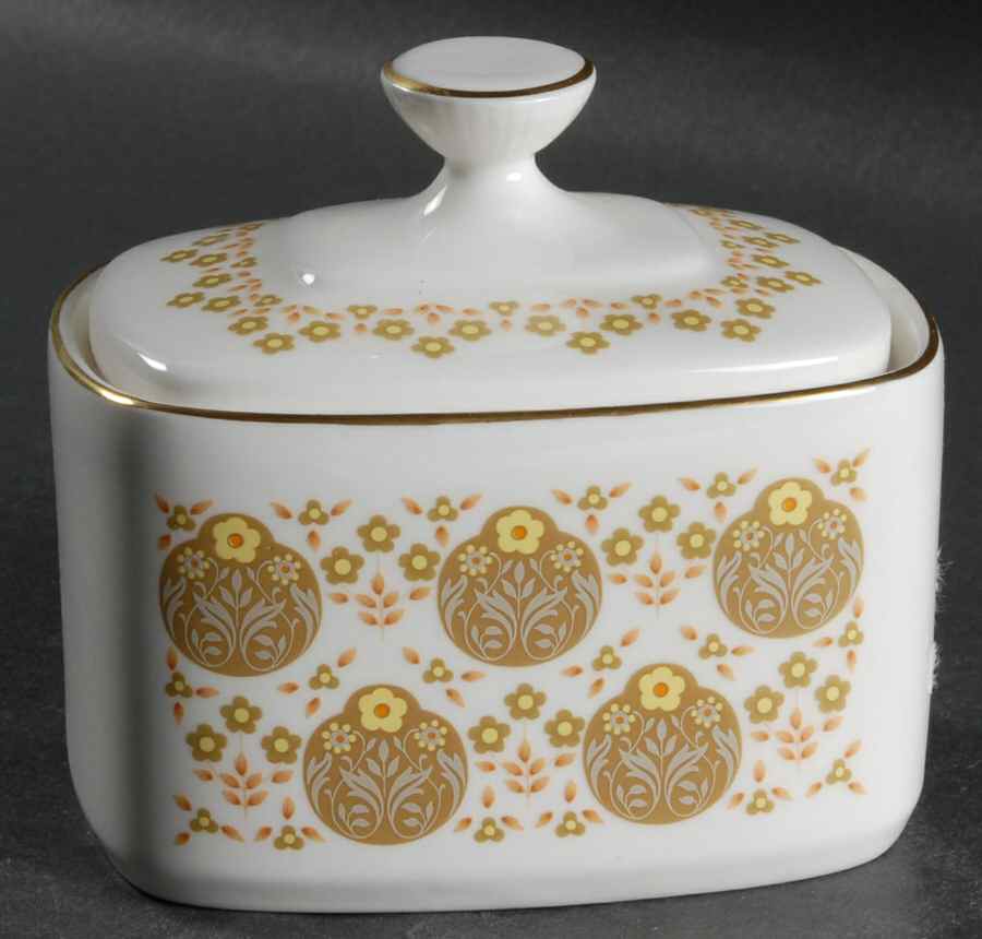 Polonaise Sugar Bowl & Lid by Royal Doulton-1