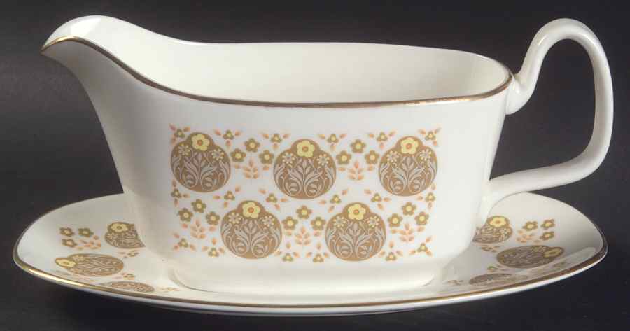 Polonaise Gravy Boat & Underplate by Royal Doulton-1