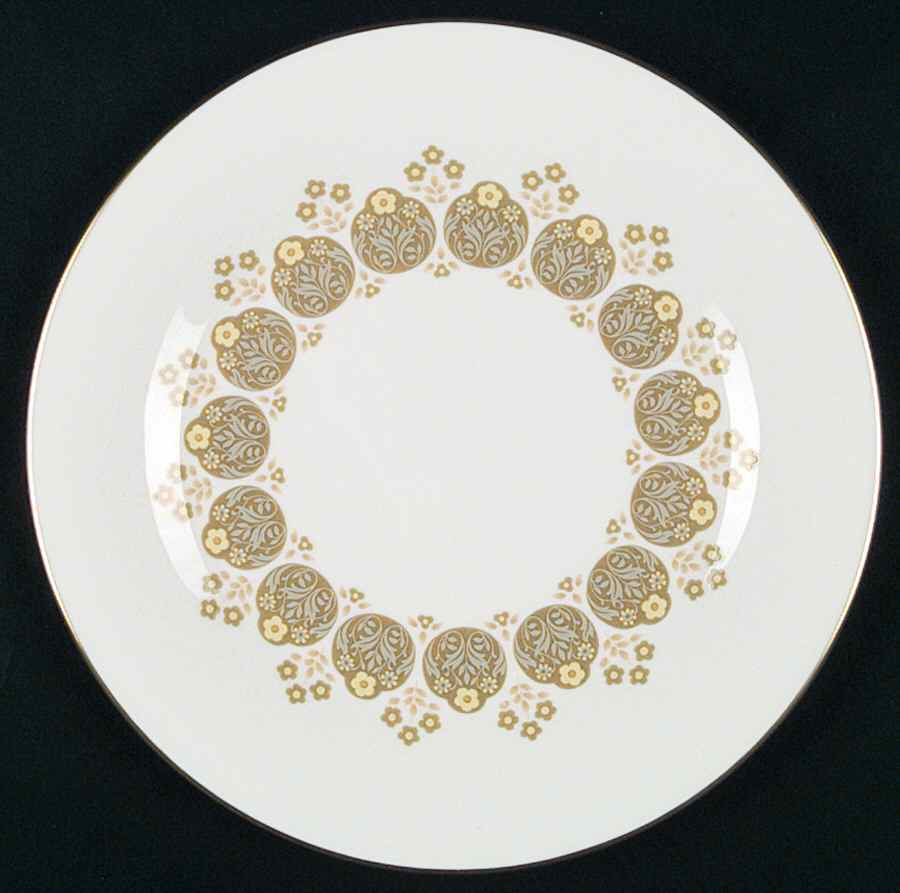 Polonaise Dinner Plate by Royal Doulton-1