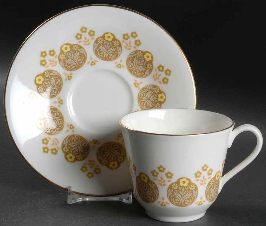 Polonaise Flat Cup & Saucer Set by Royal Doulton-1
