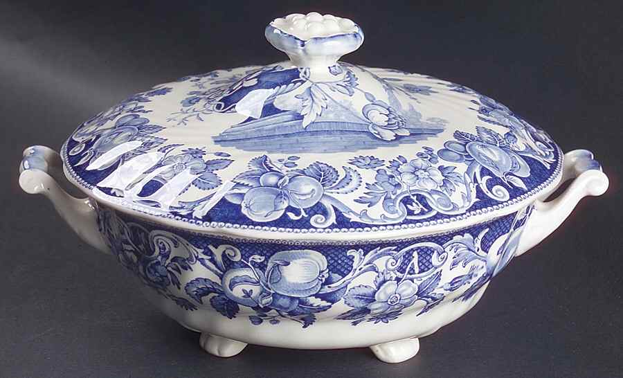 Pomeroy Blue and White (D6323) Round Covered Vegetable by Royal Doulton-1