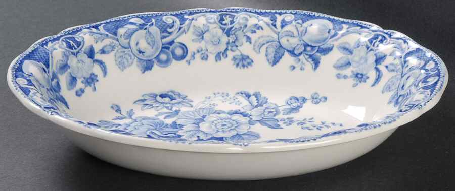 Pomeroy Blue and White (D6323) 9" Oval Vegetable Bowl by Royal Doulton-1
