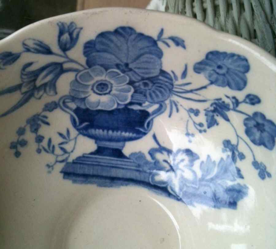 Pomeroy Blue and White (D5269) Saucer by Royal Doulton-1