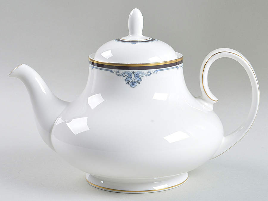 Princeton Teapot & Lid by Royal Doulton-1