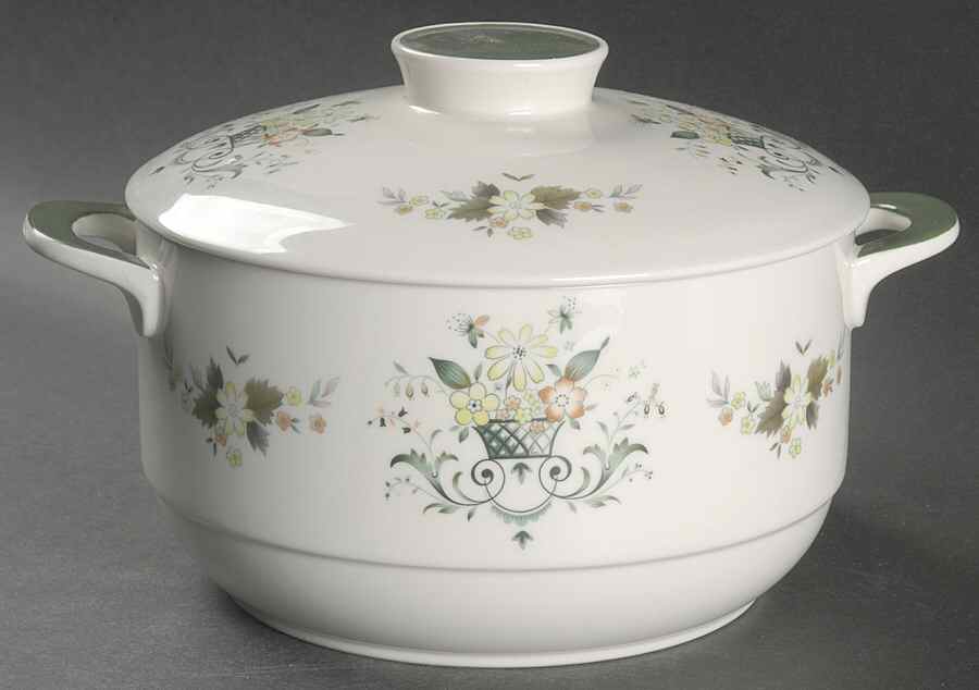 Provencal 2.5 Qt Round Covered Casserole by Royal Doulton-1