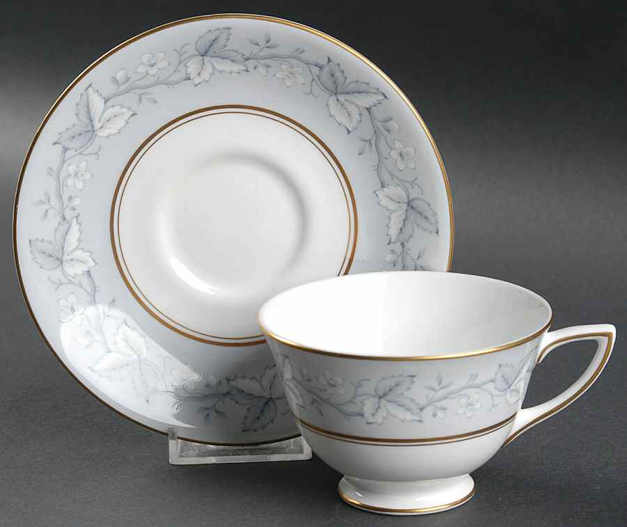 Queensbury Footed Cup & Saucer Set by Royal Doulton-1
