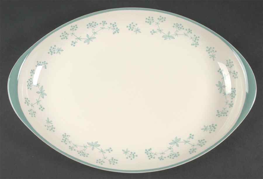 Queenslace 14" Oval Serving Platter by Royal Doulton-1