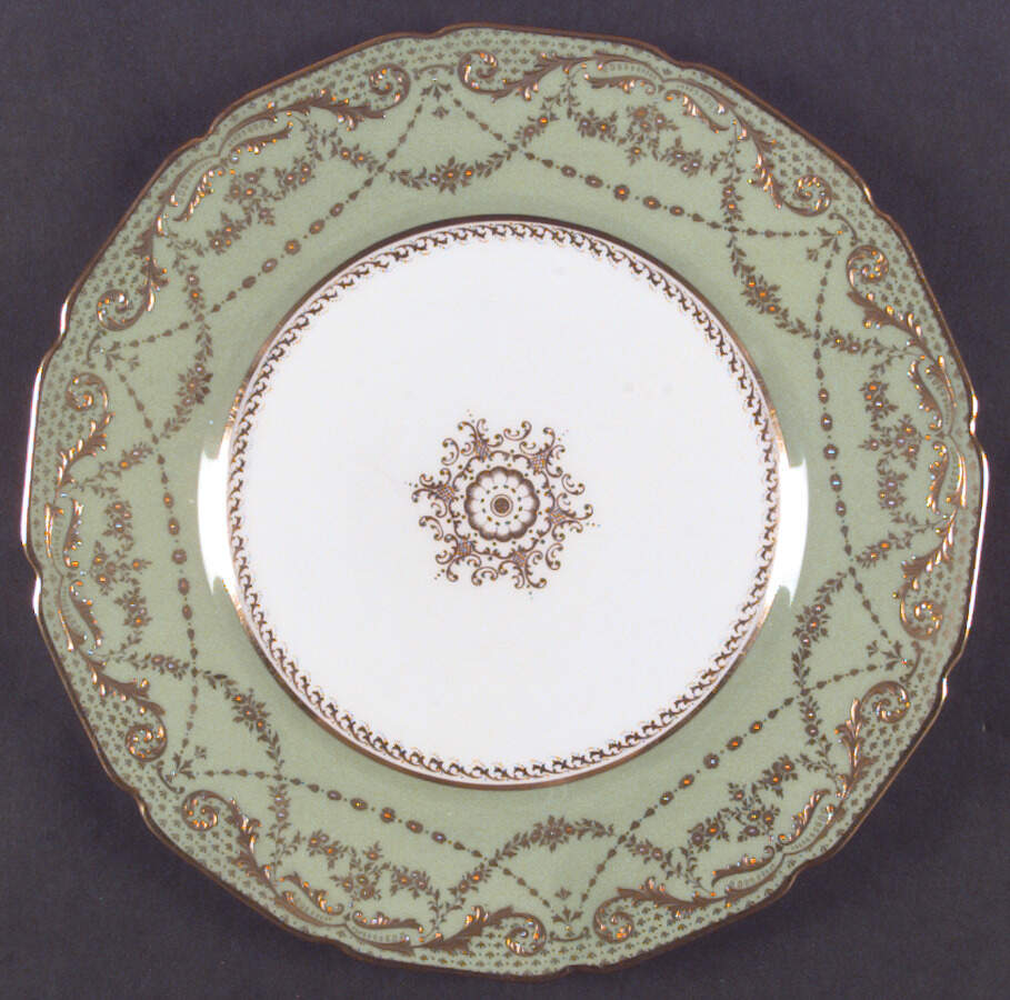 RA558 Dinner Plate by Royal Doulton-1