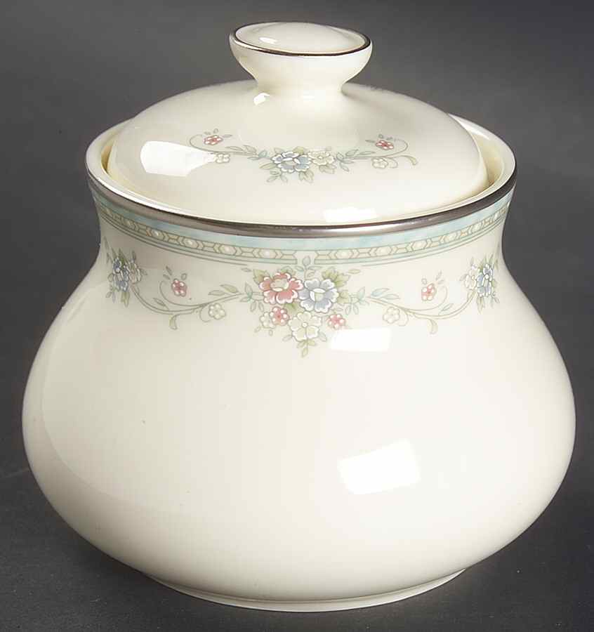 Rachel Sugar Bowl & Lid by Royal Doulton-1