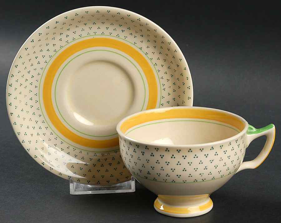 Radio Footed Cup & Saucer Set by Royal Doulton-1