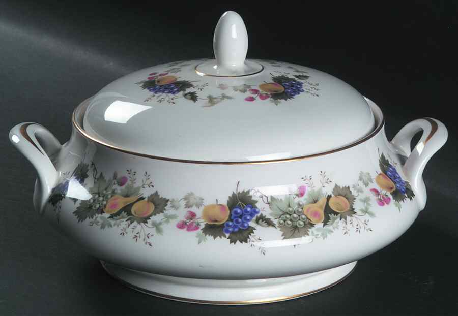 Ravenna Round Covered Vegetable by Royal Doulton-1