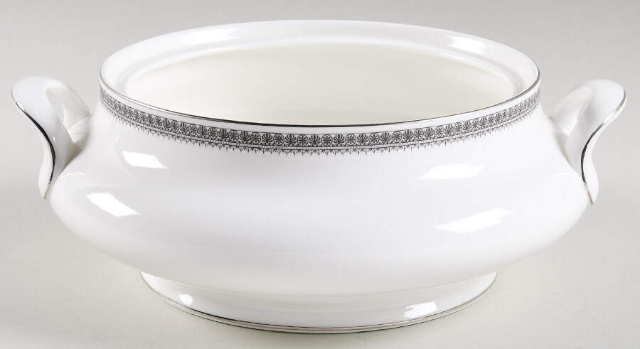 Ravenswood Round Vegetable No Lid by Royal Doulton-1