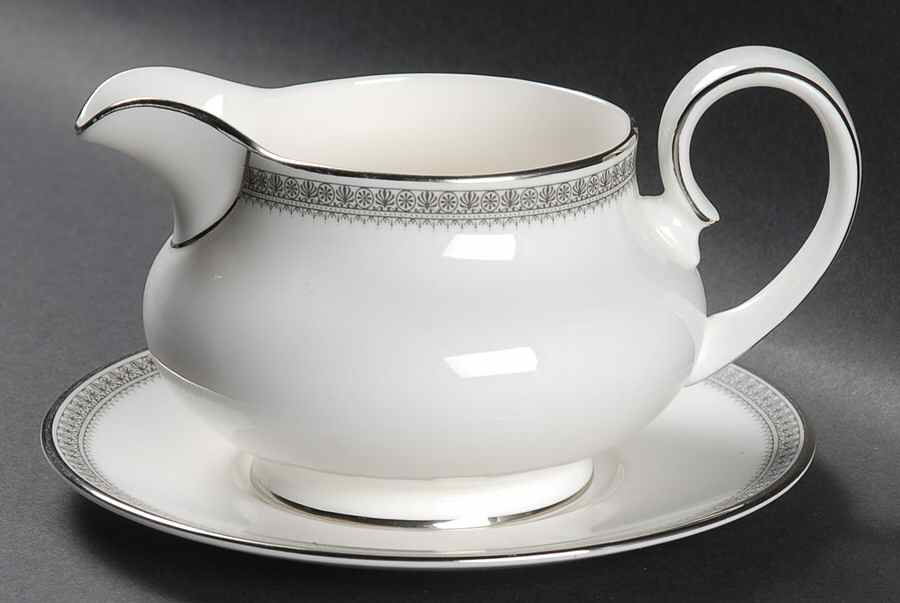 Ravenswood Gravy Boat & Underplate by Royal Doulton-1