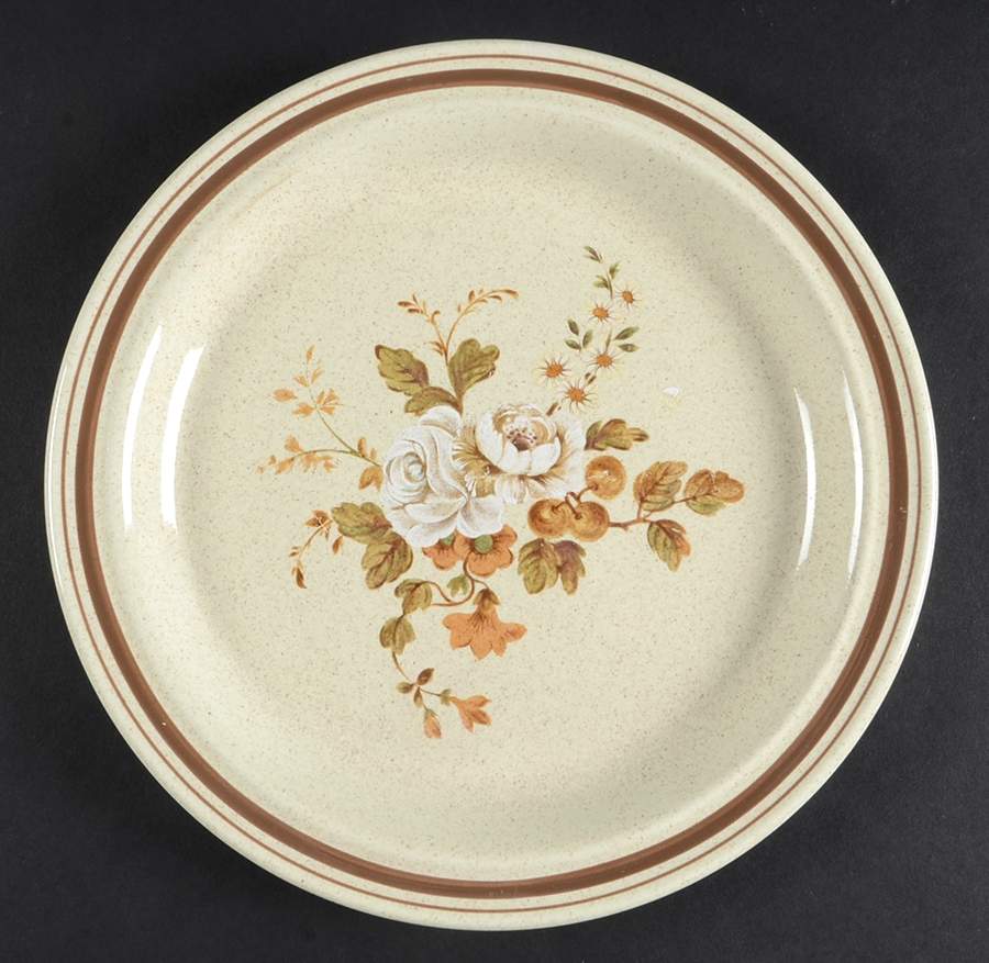 Ravel Luncheon Plate by Royal Doulton-1