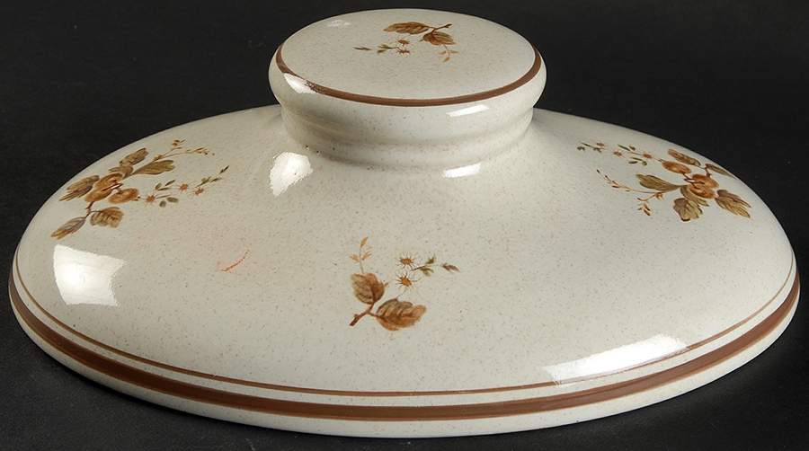 Ravel Lid for 2.5 Quart Oval Covered Casserole by Royal Doulton-1