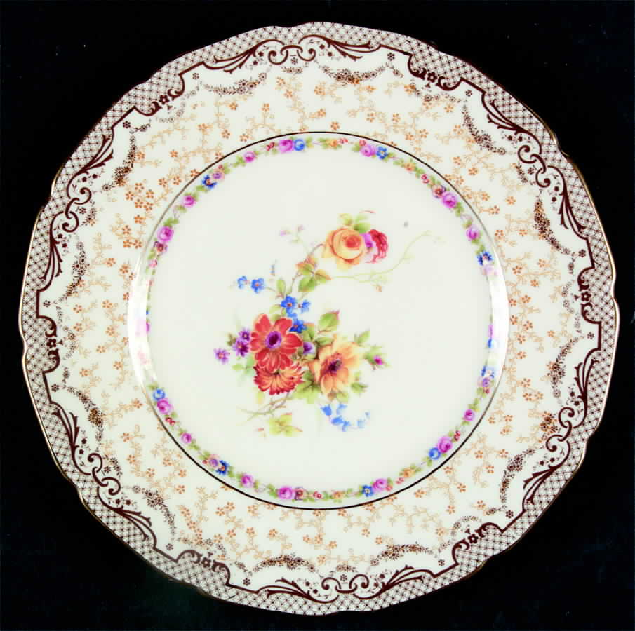 V1545 Luncheon Plate by Royal Doulton-1