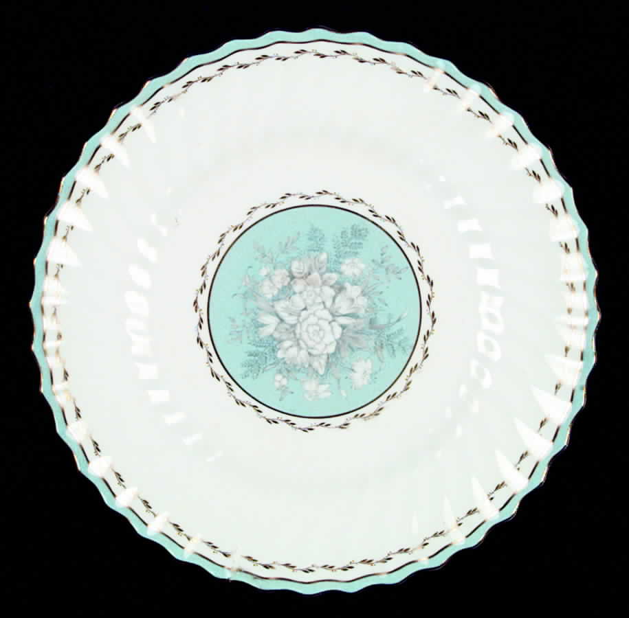 RD46 Dinner Plate by Royal Doulton-1